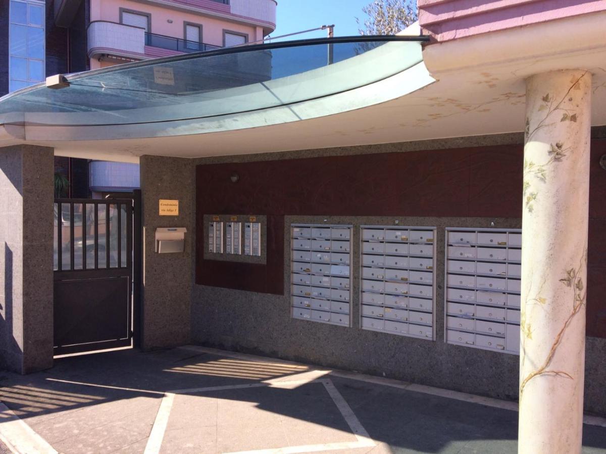 Appartamento Victoria Con Parcheggio Privato Civitavecchia Eksteriør bilde